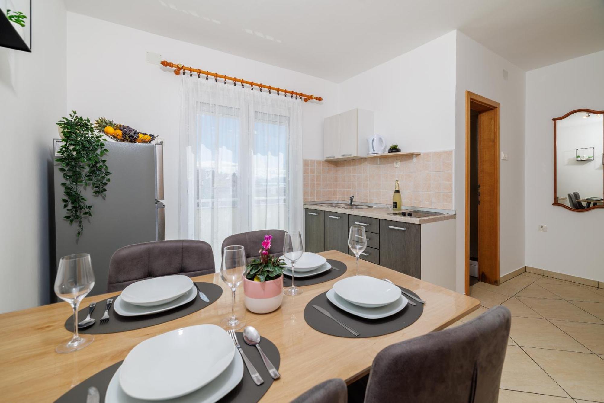 Apartments Maja Dramalj Ngoại thất bức ảnh